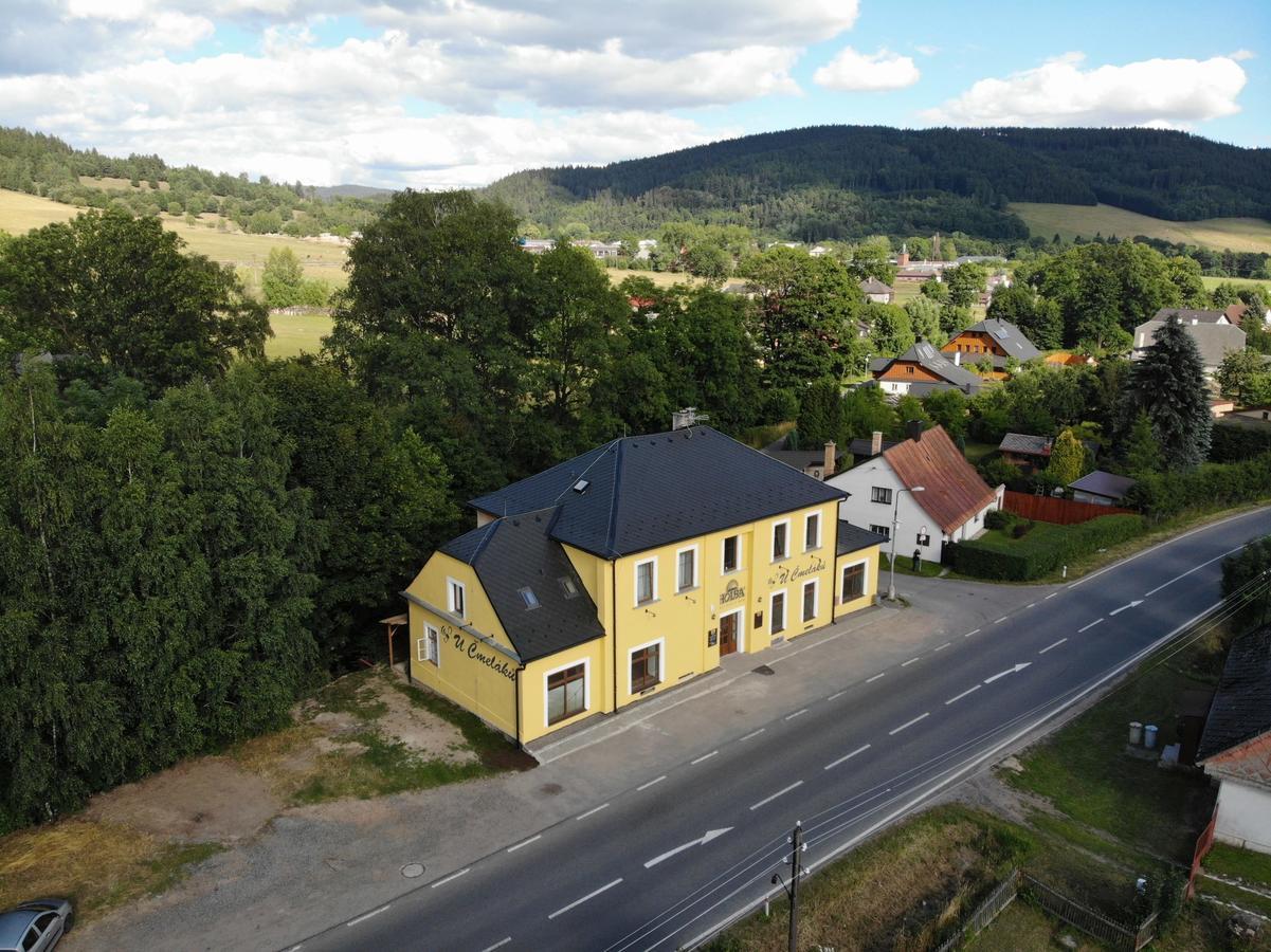 U Cmelaku Hotel Červená Voda Exterior foto